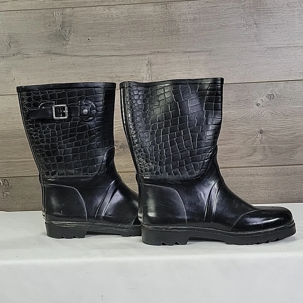 Womens Michael Kors Black Exotic Print Rain Boots Size 9